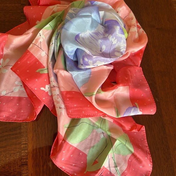 Vera Bradley Pink and Purple Floral Scarf all silk - Picture 2 of 11